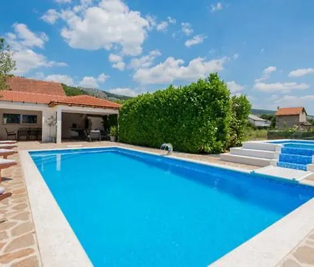 Nino * Donji Proložac