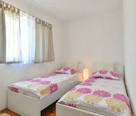 Nino * Donji Proložac