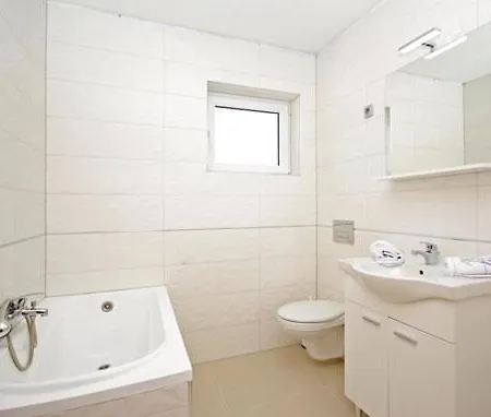 Nino Сasa de vacaciones Donji Proložac